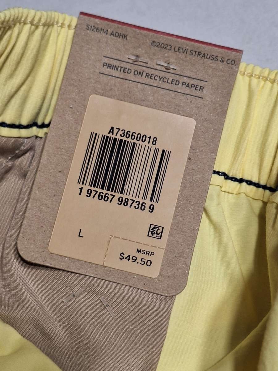 Levis MOOD YELLOW Mens XX Chino Easy 6 Shorts Size L