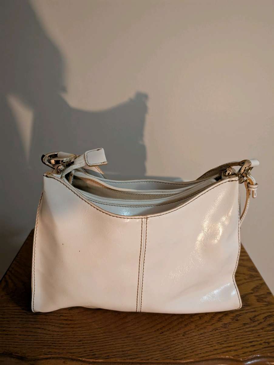 Elegant Cream Handbag