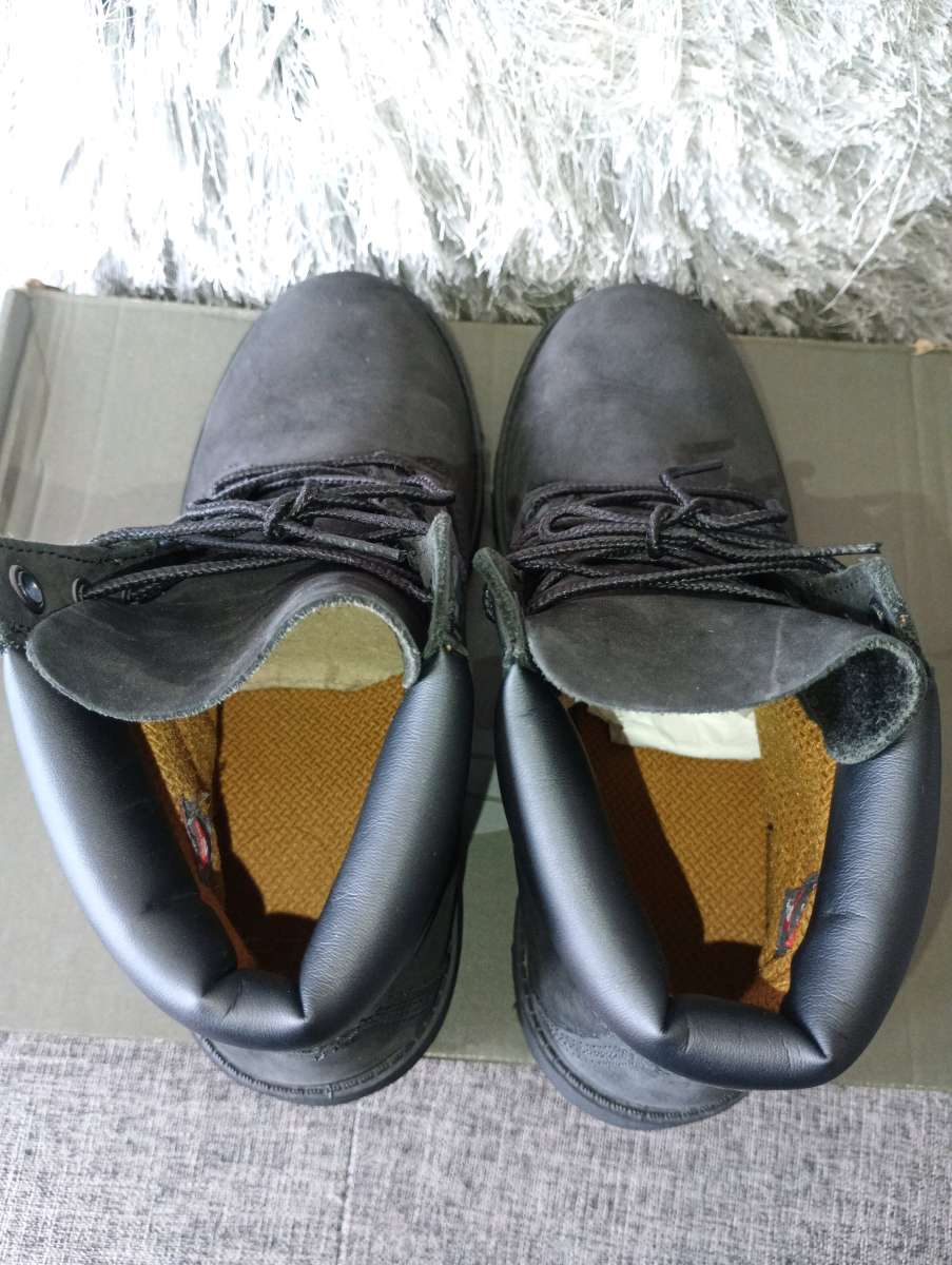 Timberland Premium 6 Inch Waterproof Boots Color Black Nubuc