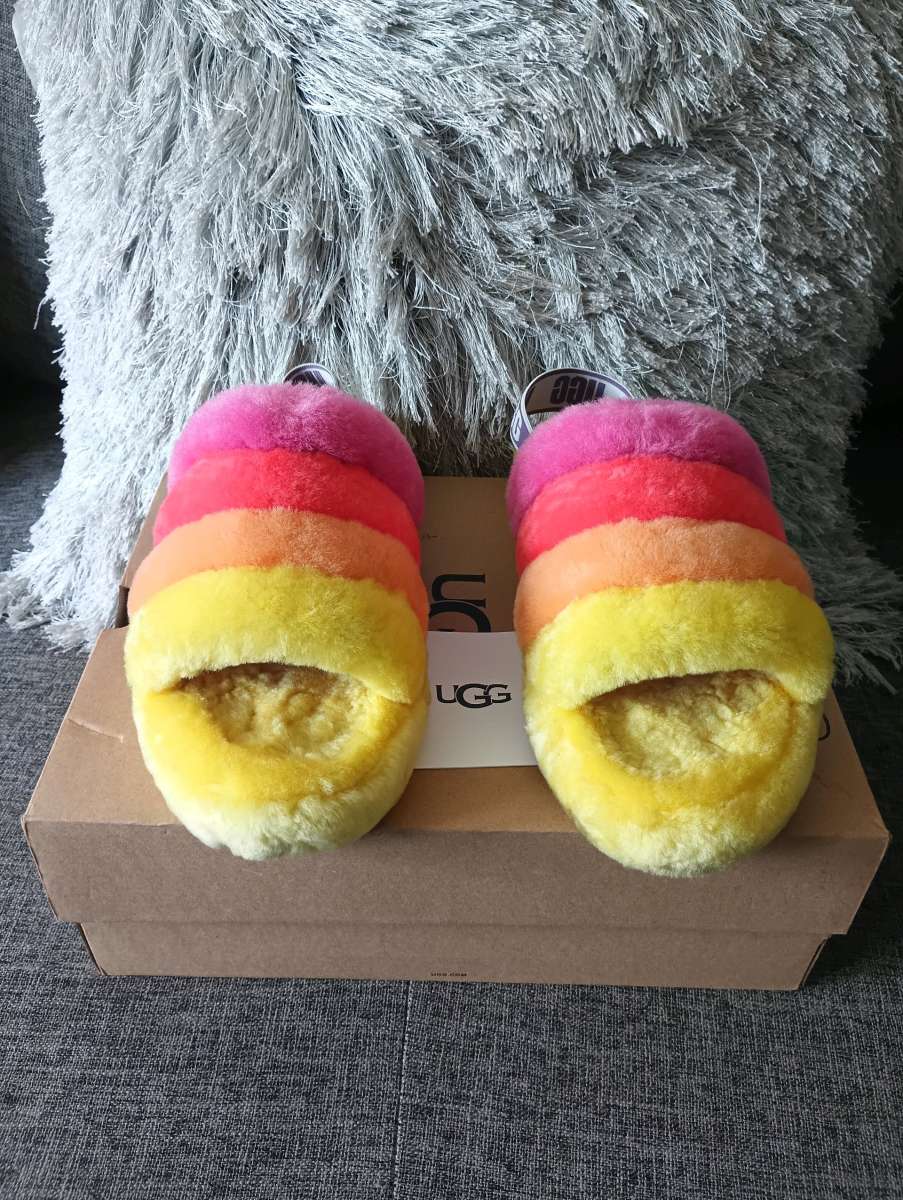 UGG Fluff Yeah Slide Kids Yellow Rainbow size 6 for women