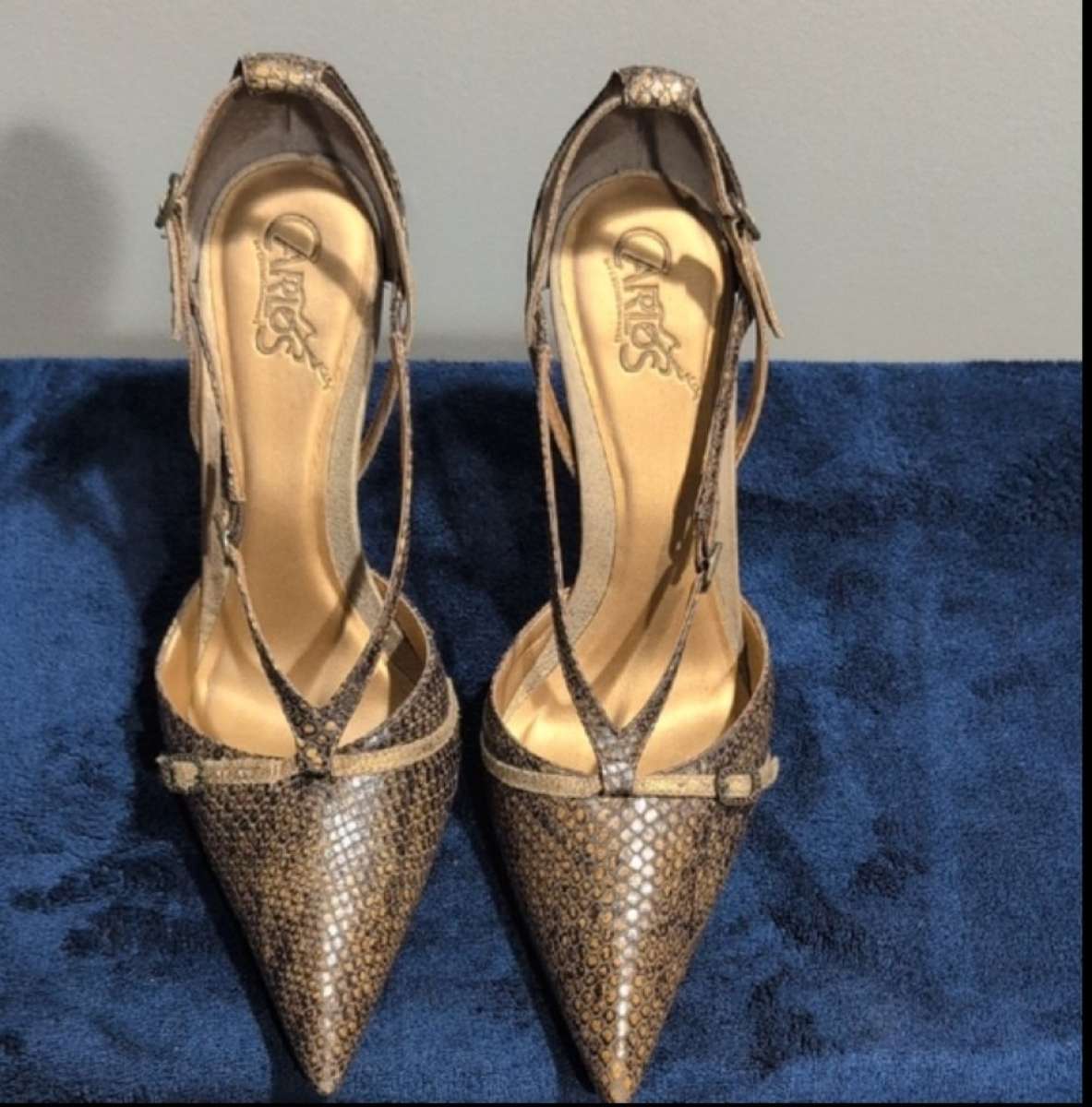 Brown Medium Heel PointedToe Shoes 10 medium