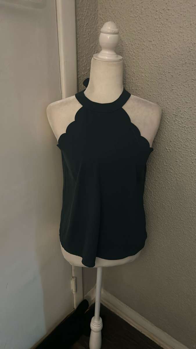 SHEIN Green Scalloped Tie Top Size XS