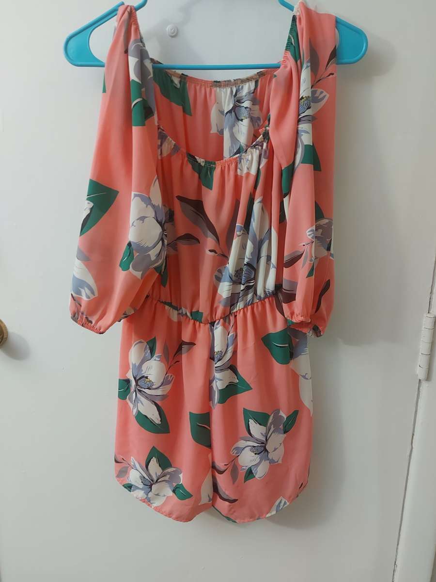 Sage Floral Romper Size S Oversized