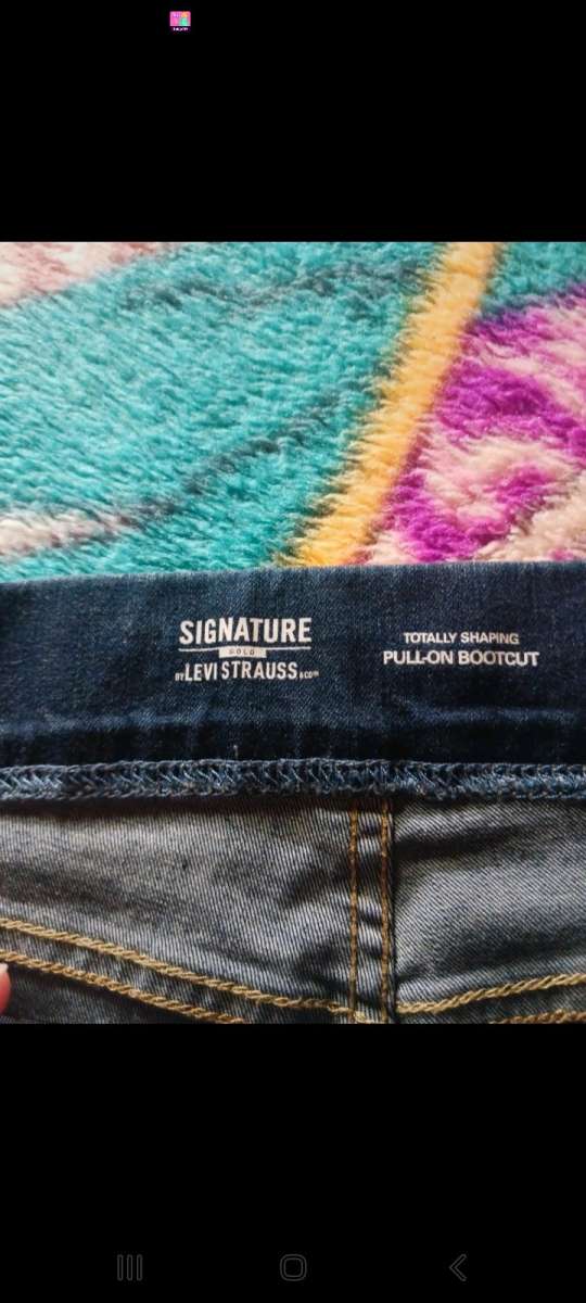 boot cut Levi Strauss pants