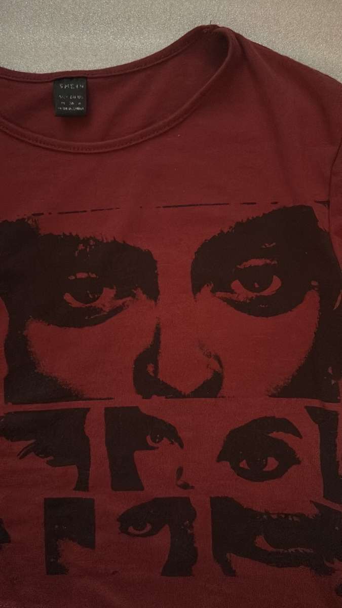 SHEIN Maroon Icon 90s Graphic Crop Tshirt Size M