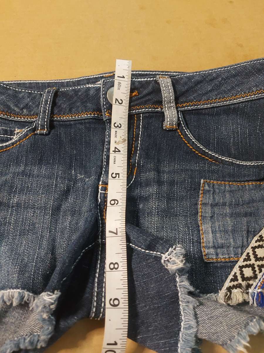 Mudd Jeans Aztec Distressed  Denim Shorts Size 3