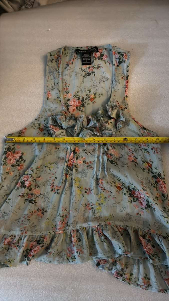 Living Doll Los Angeles Sleeveless Floral Tank Size S  Cotta