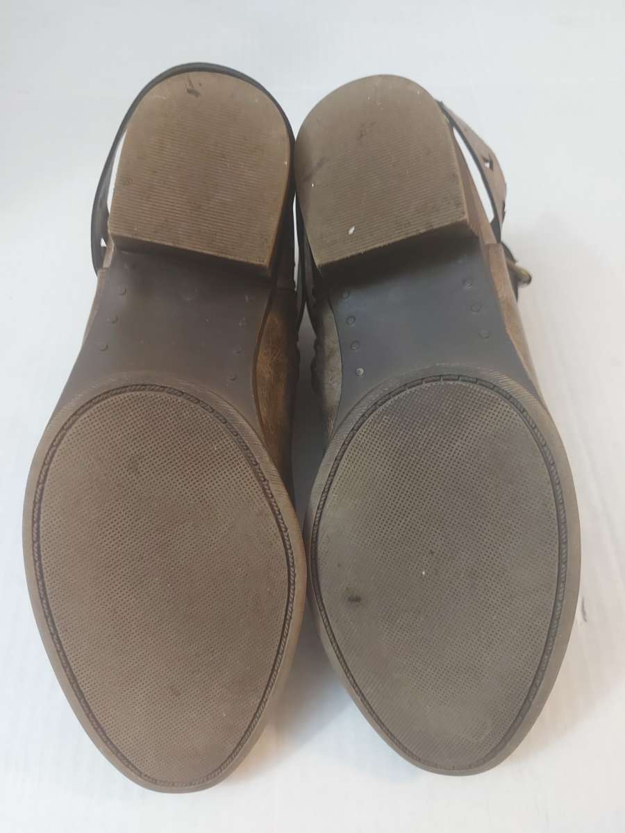 Rampage Criss Cross Strap Ankle Zip  Booties Size 7