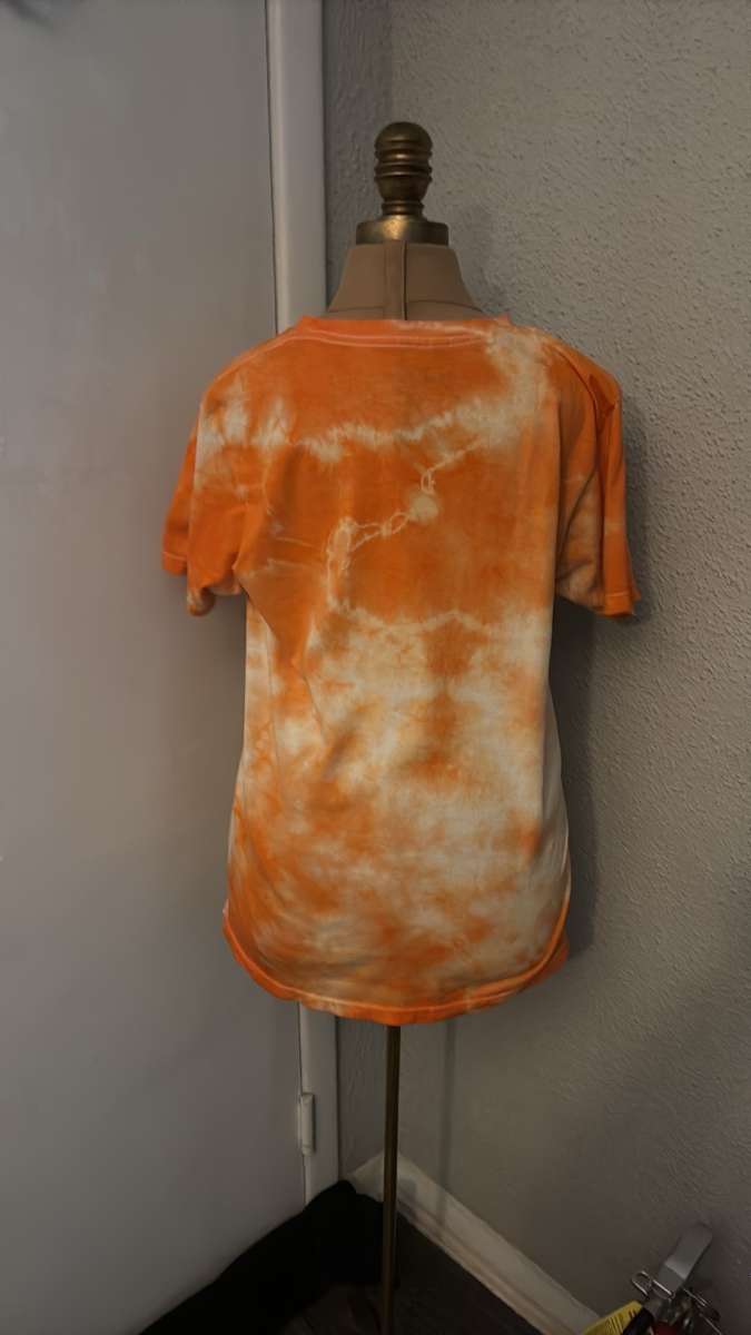 Whitney Houston Orange Short Sleeve Tie Dye Tee Shirt Size M