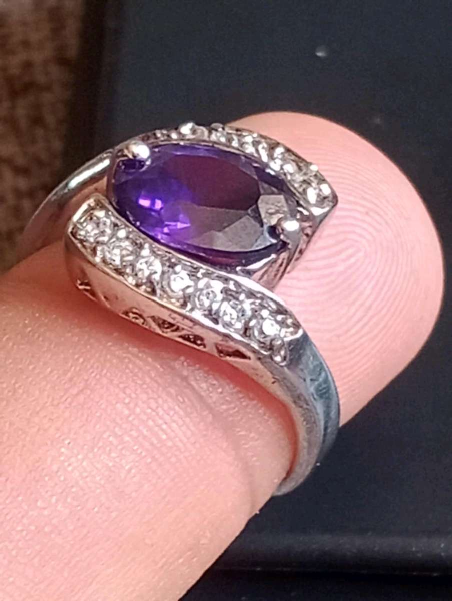 14K White Gold Amethyst and Diamond ring size 85 for women