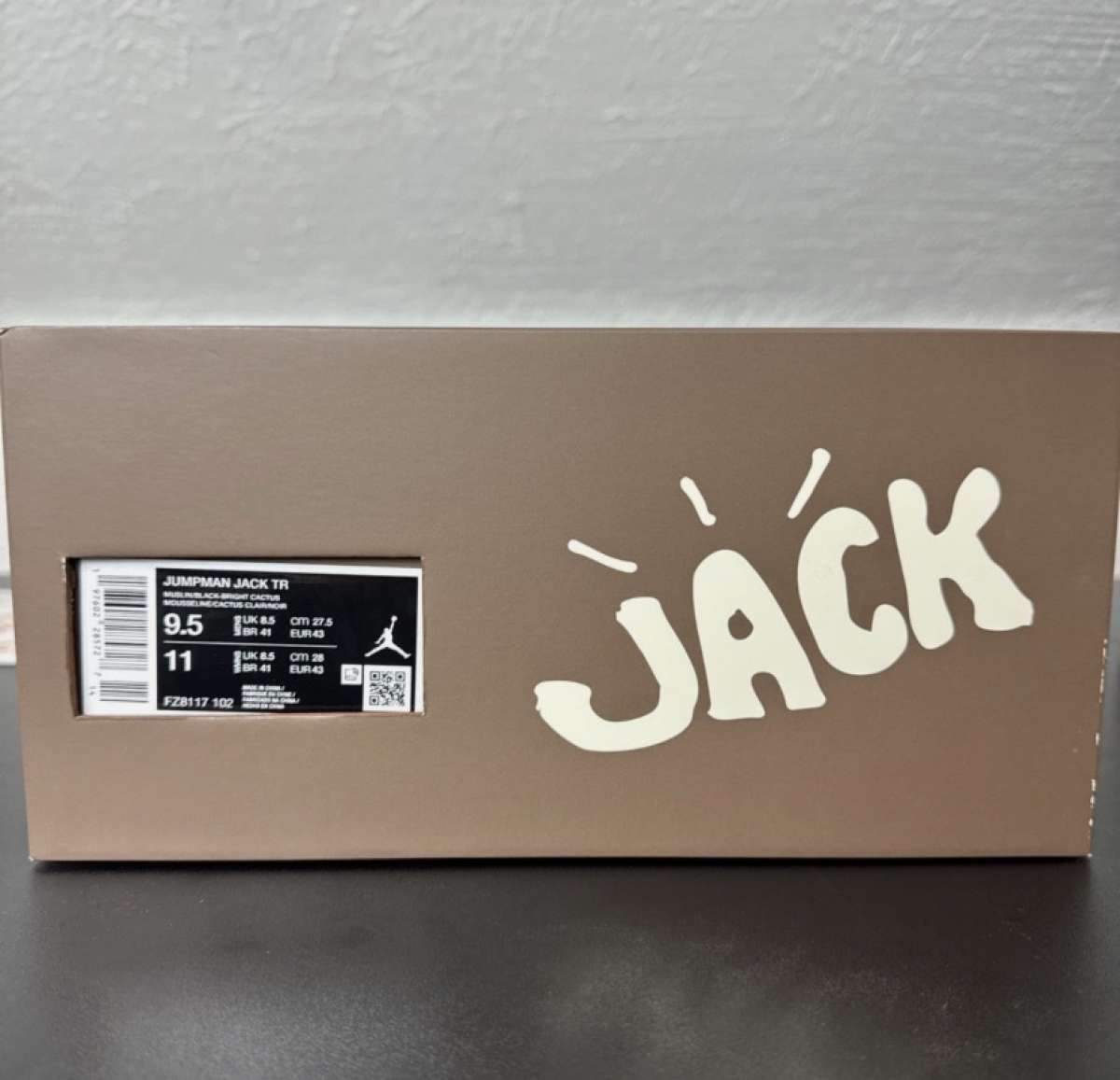 size 9 Nike Jordan air Jumpman Travis Scott edition