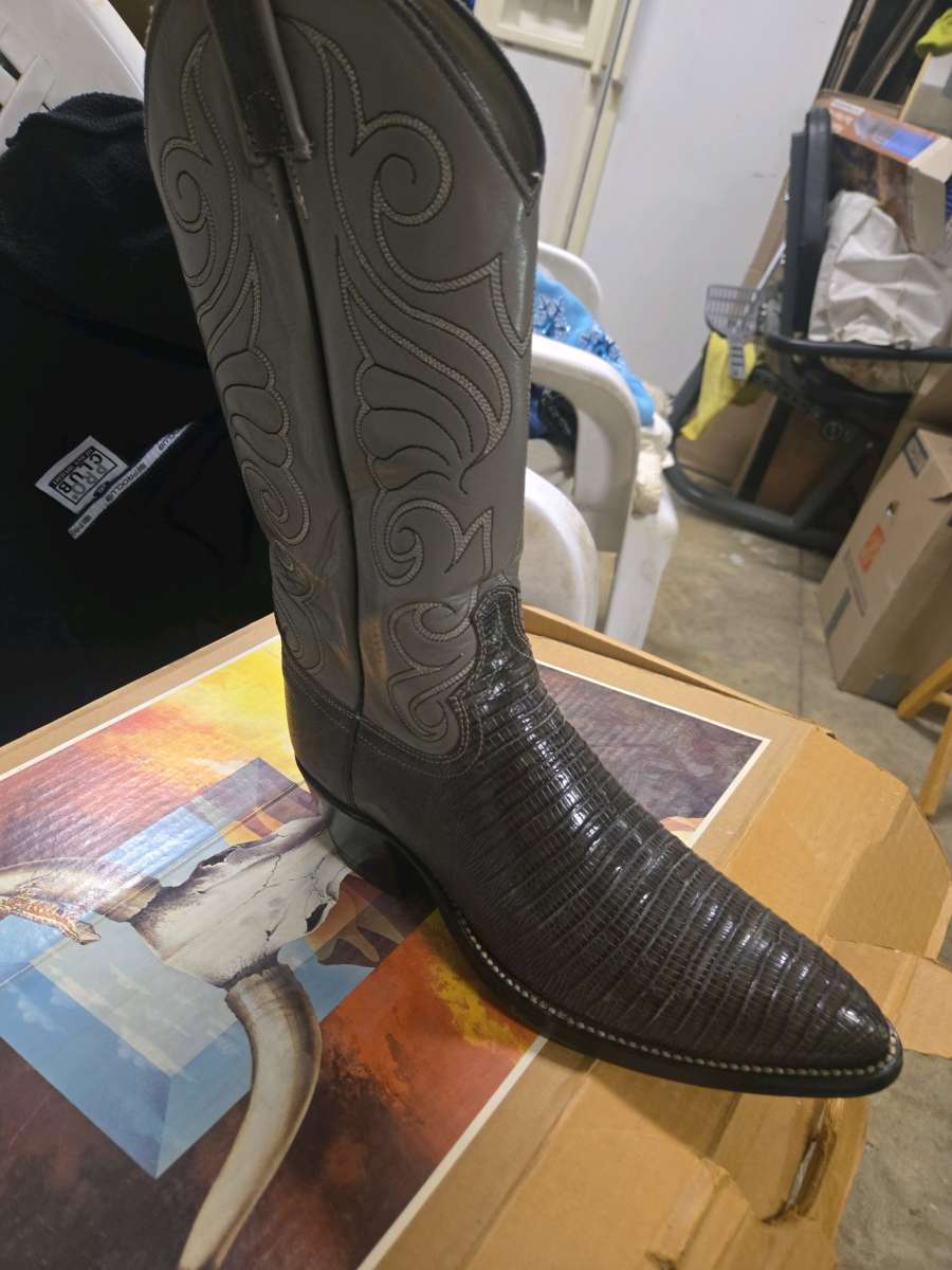 mens size lizard skin boots