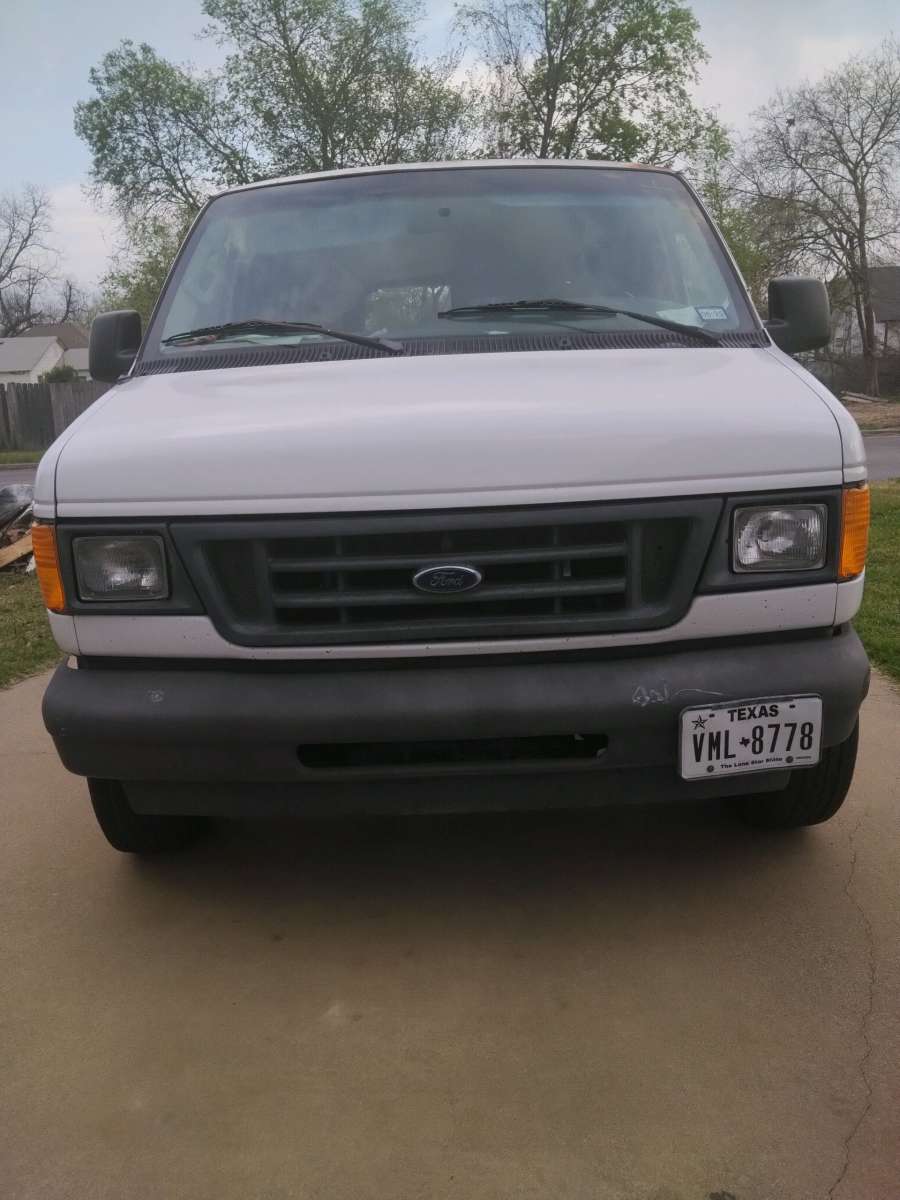 2003 Ford E250 Van