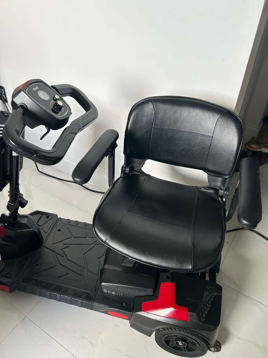 scout3 Compact Travel Scooter