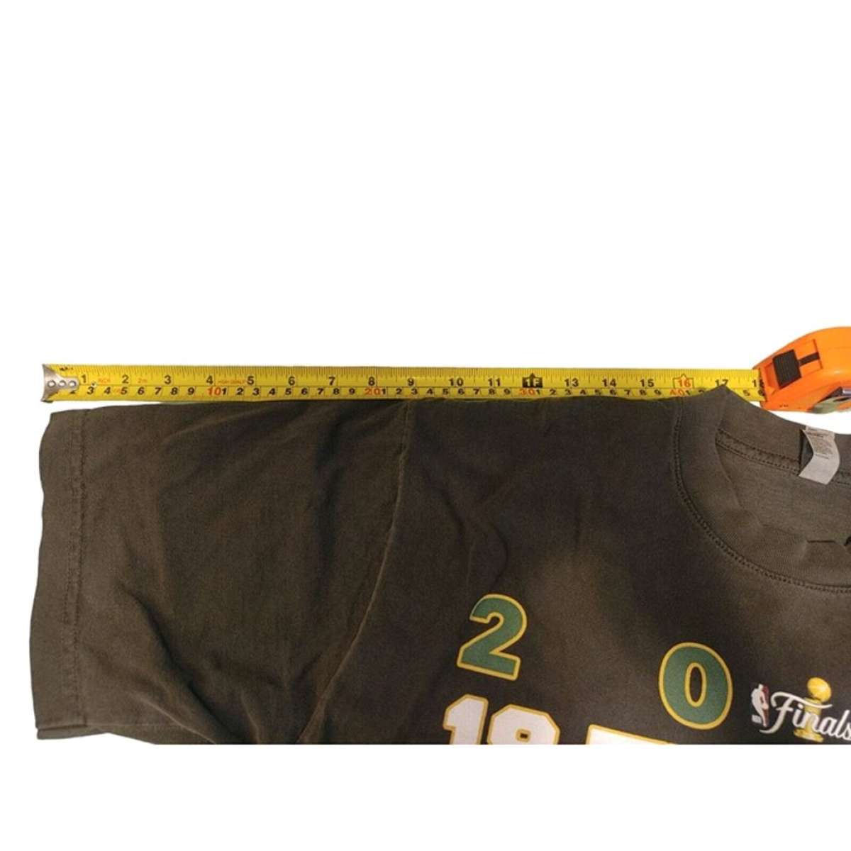 Boston Celtics 2024 NBA Finals Champions TShirt  SIZE Medium