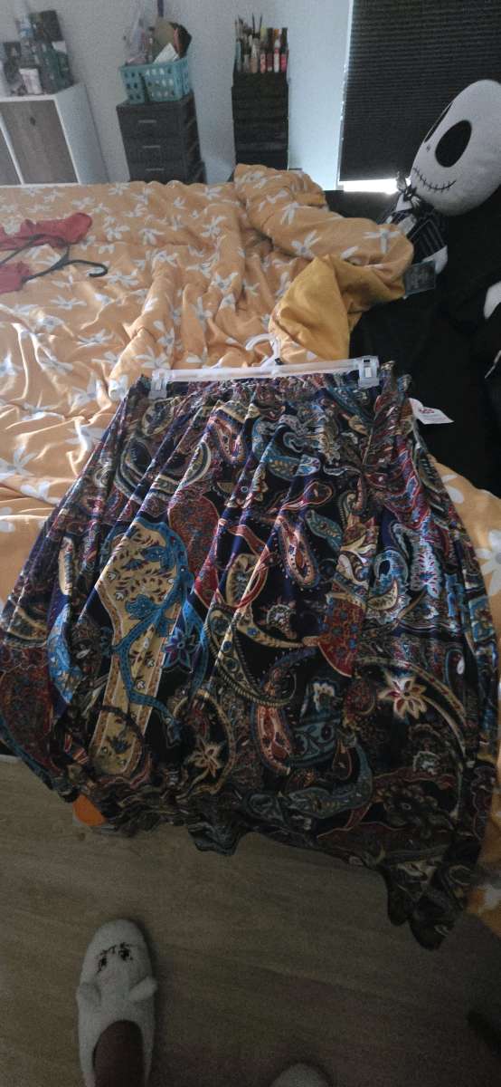long skirt