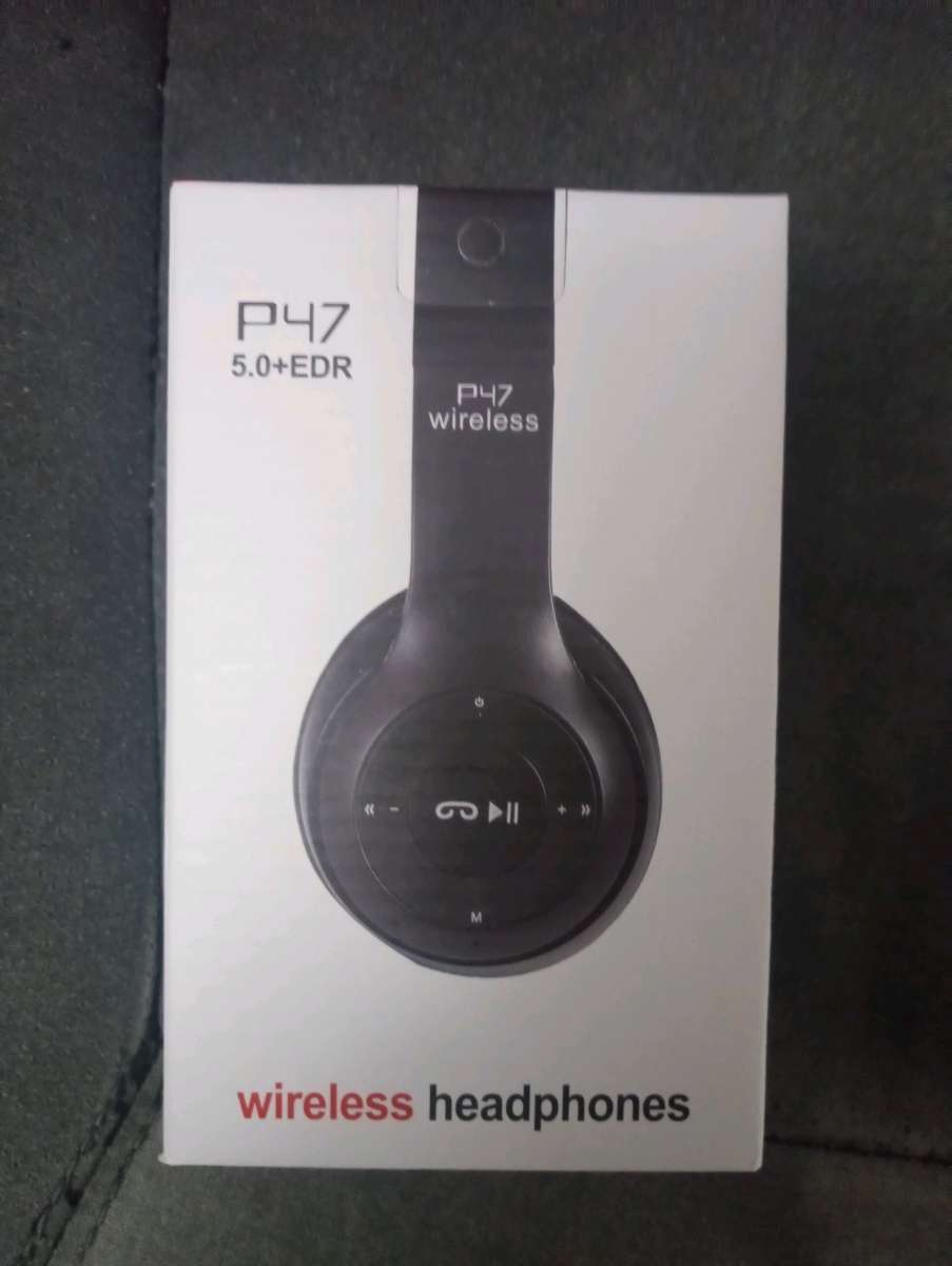 p47  wireless headphones