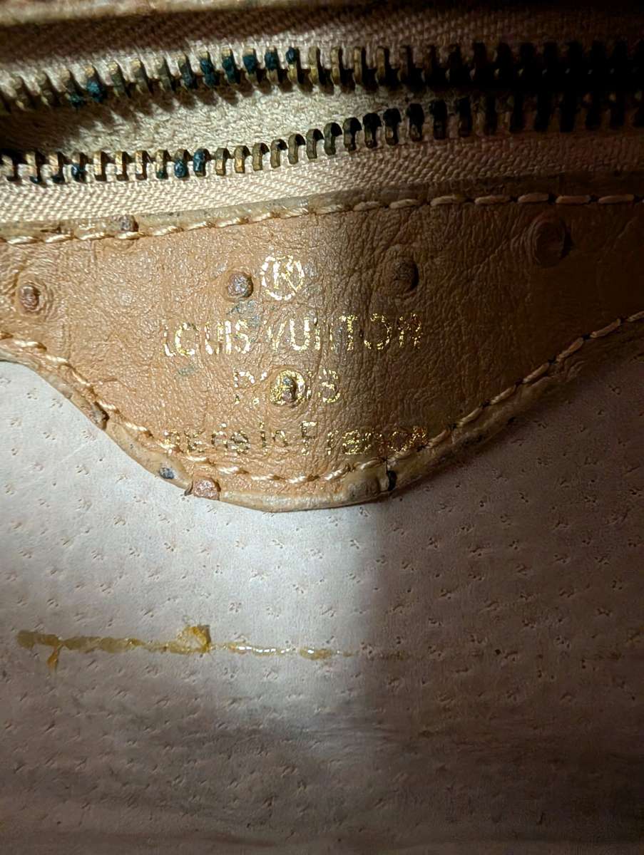 Elegant Cream Handbag