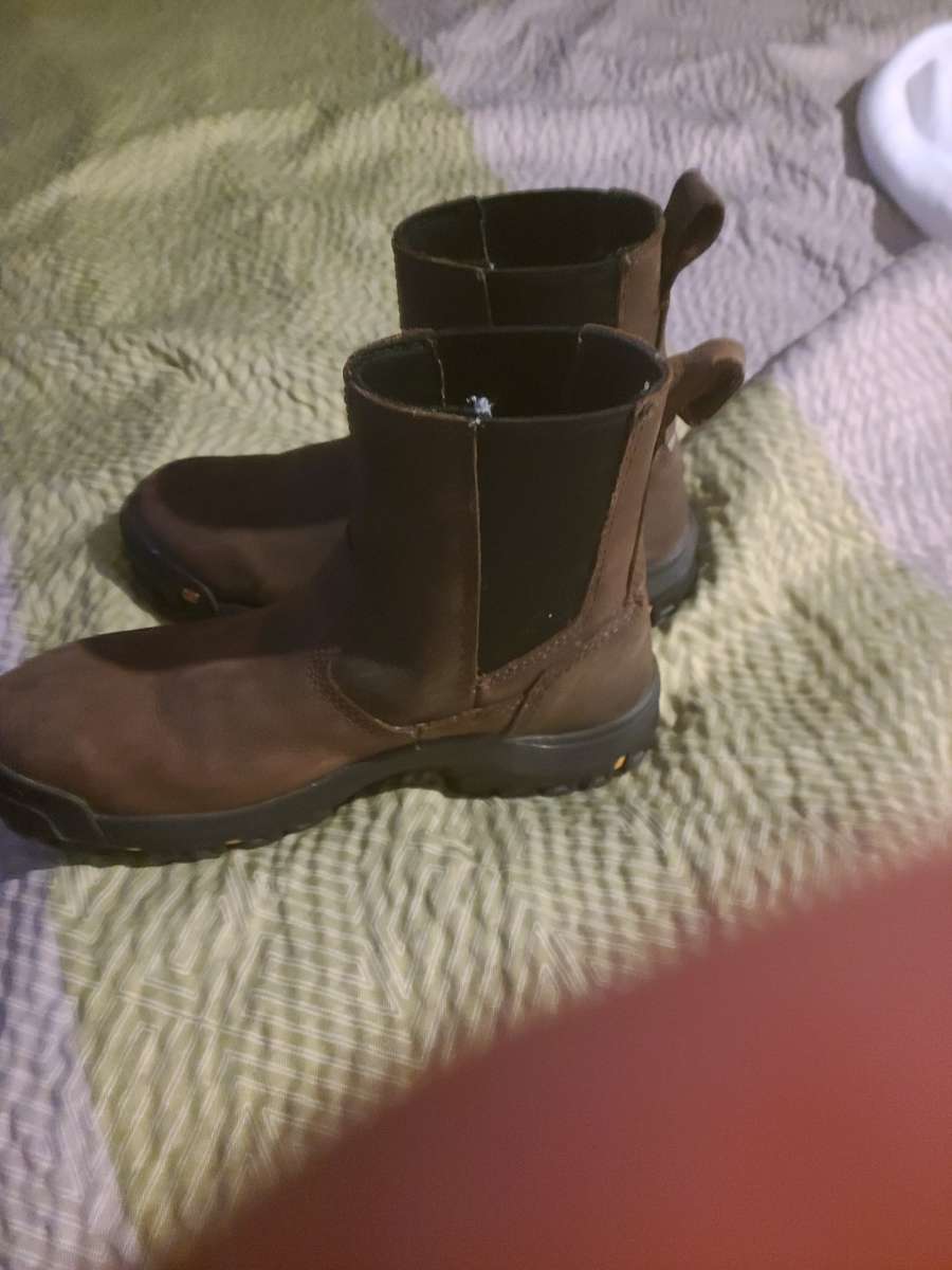caterpilliar boots