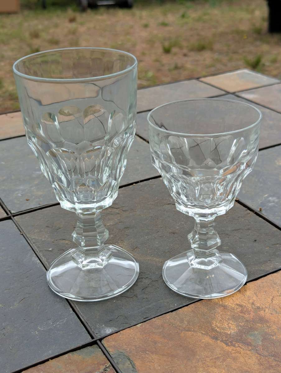 30 Vintage Stem Bottom Glasses