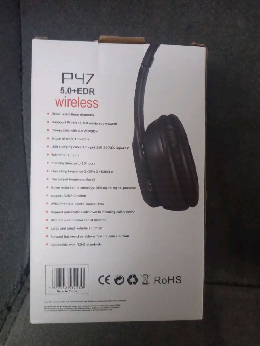 p47  wireless headphones