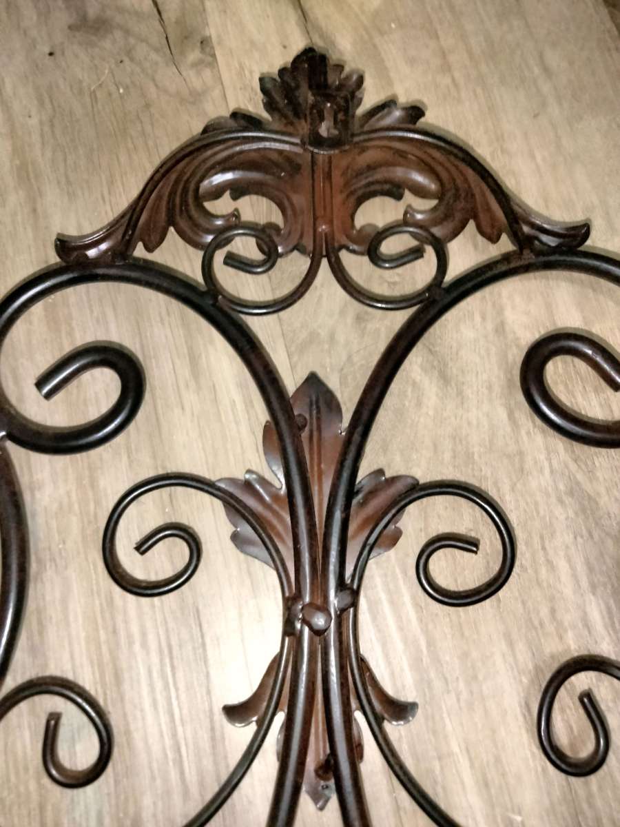 Ornate Metal IvyOak Leaf Wall Decor Only 2 left available