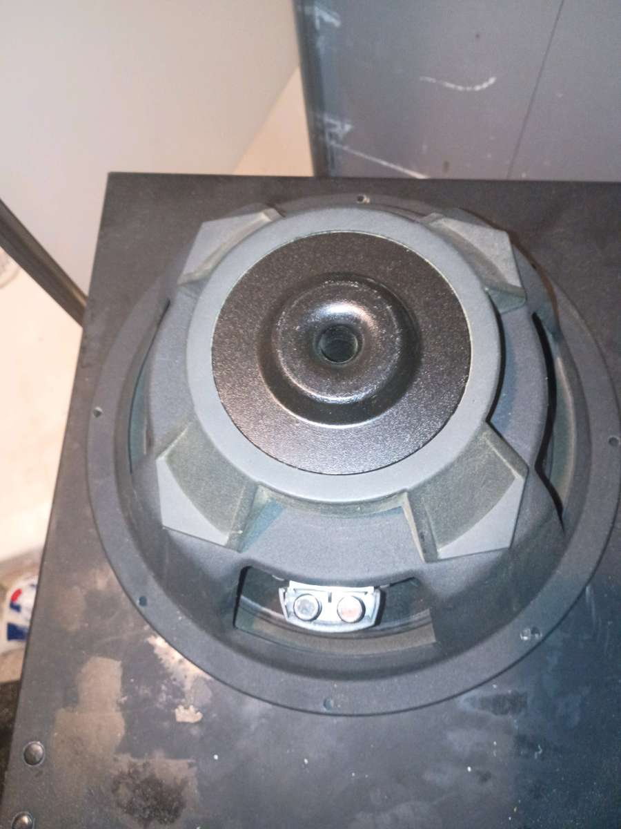 subwoofer 12