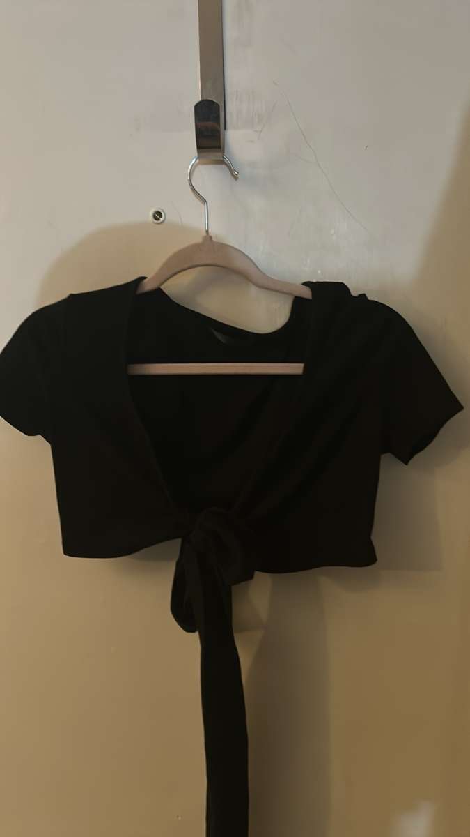 SHEIN Black Tie Front Crop Top Bolero Size S