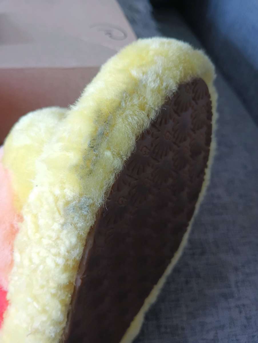 UGG Fluff Yeah Slide Kids Yellow Rainbow size 6 for women