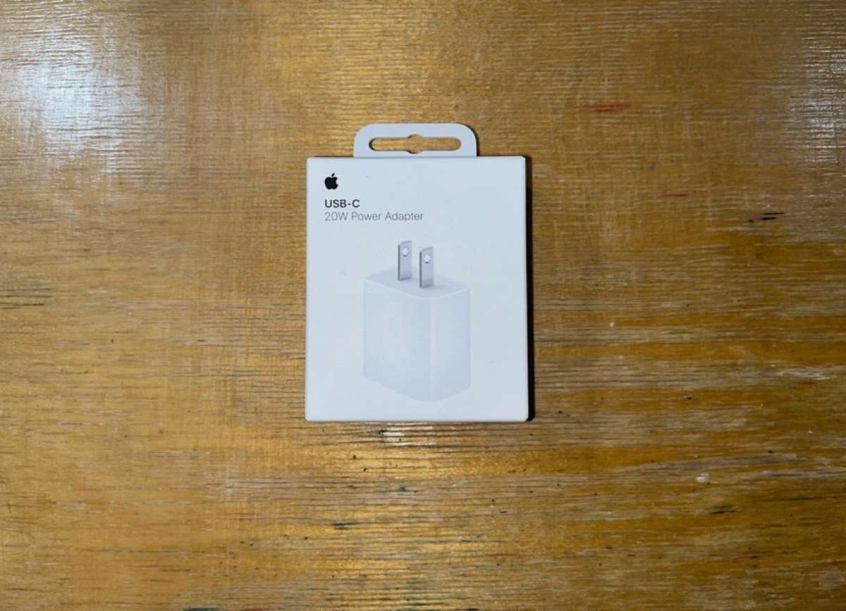 Siri 10 Apple Watch with charger and port