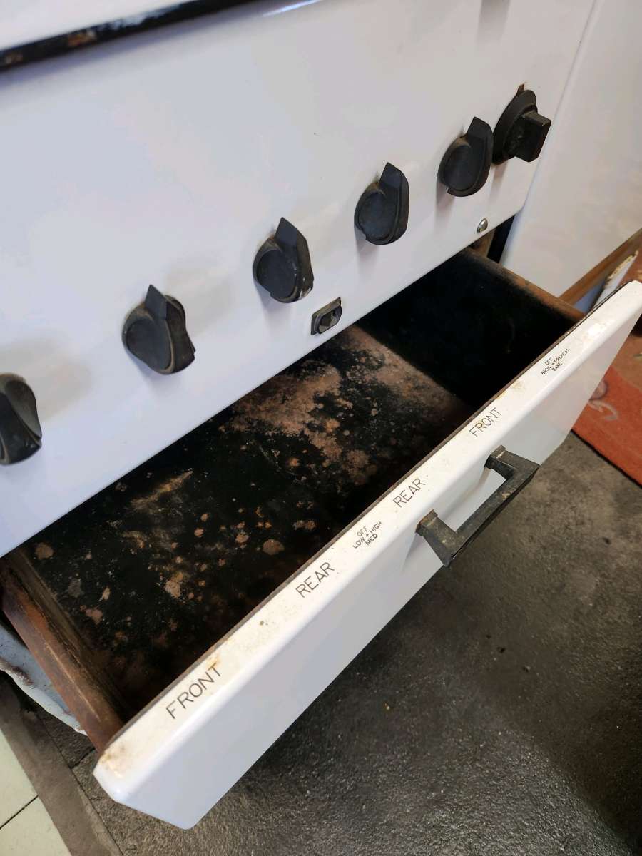 1930s 40s GE Hotpoint Electric Stove