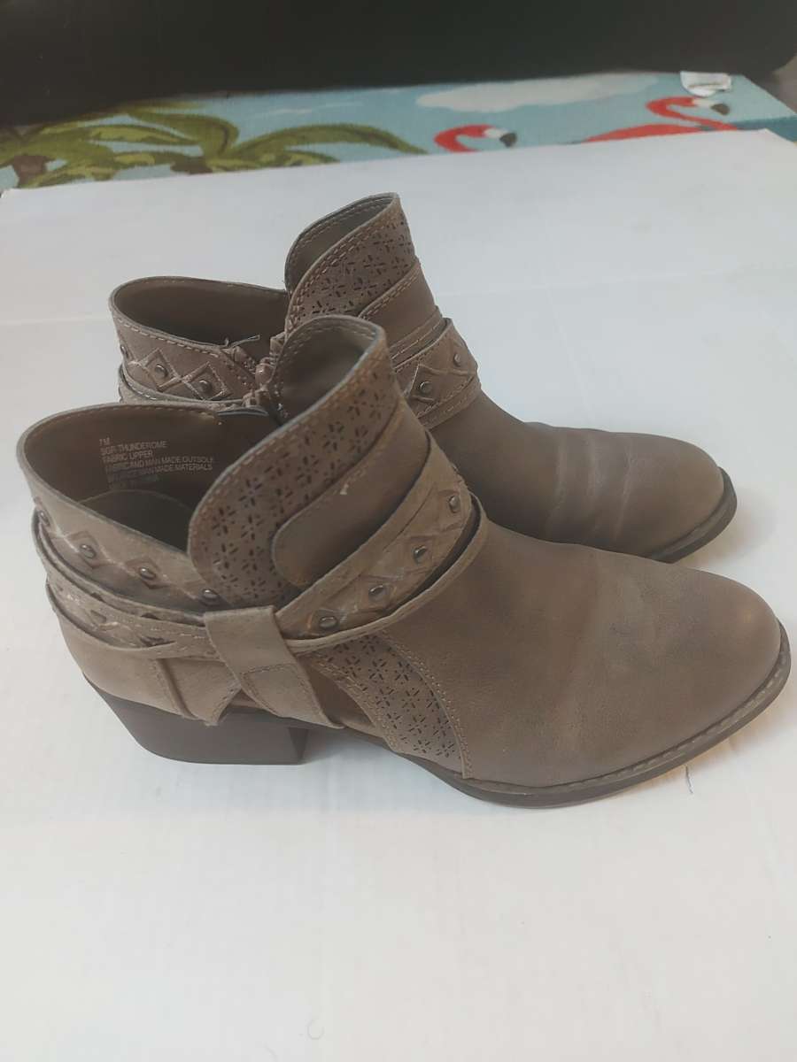 Sugar Thunderome Ankle Boots Size 7