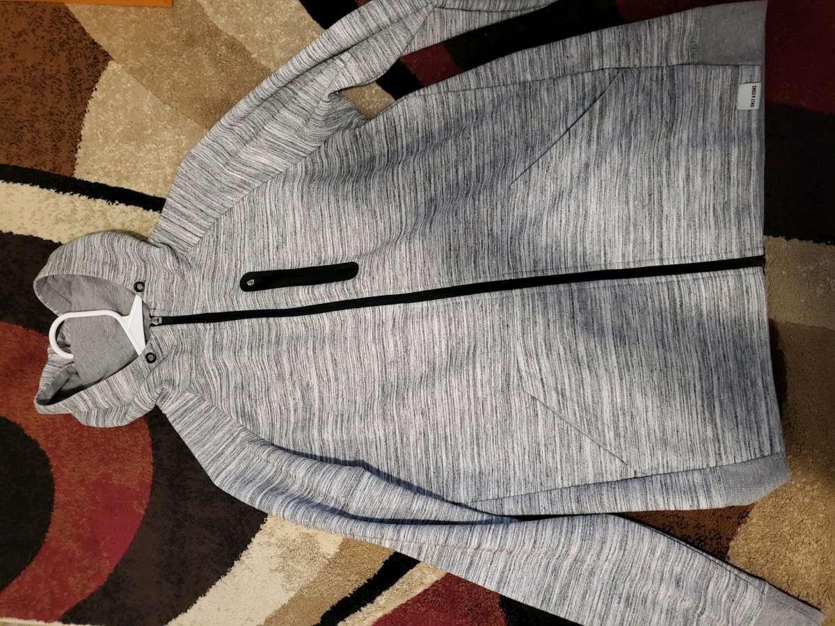 Nike shoes Dickies and jacket