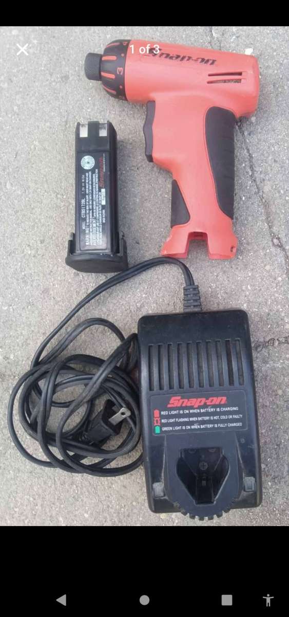 Snap On Drill Screwdriver and Charger