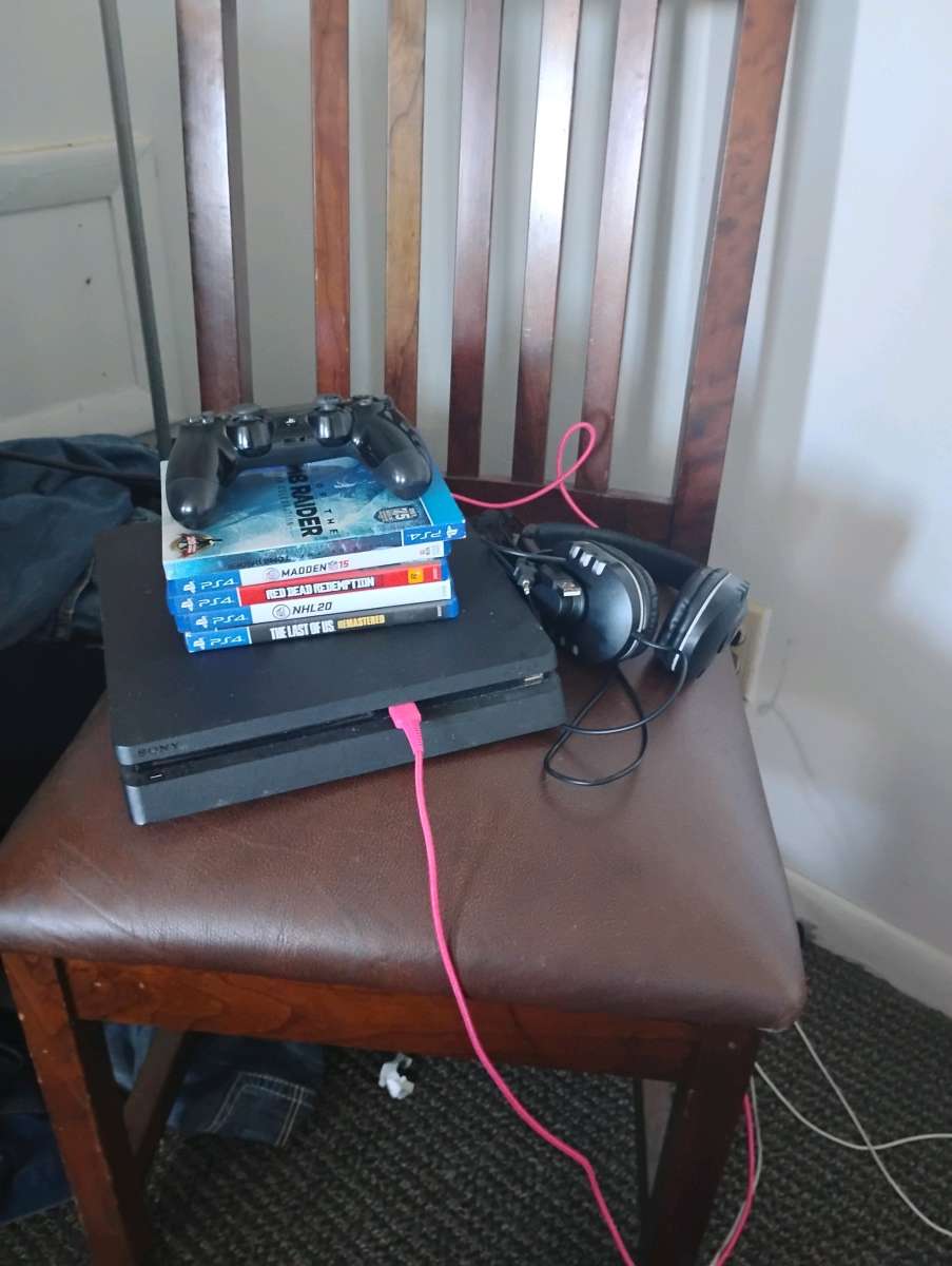 PlayStation 4 pro 1tb