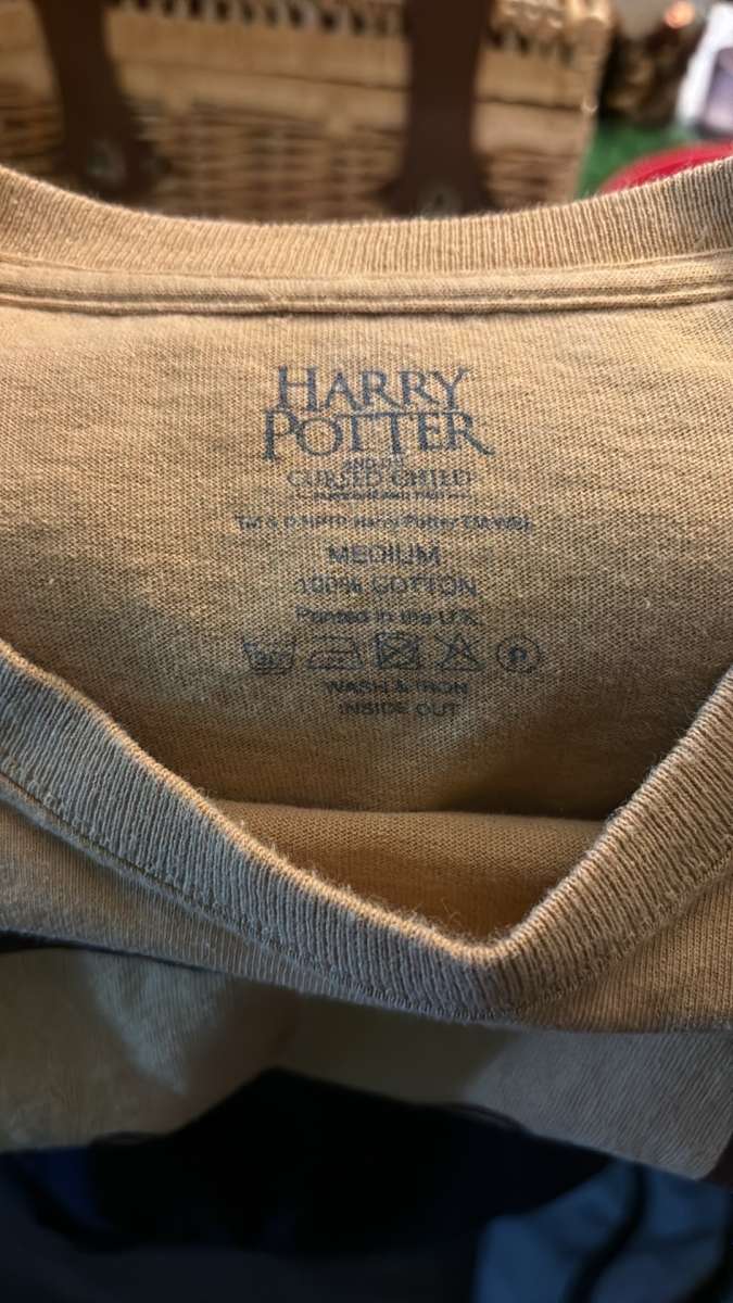 Harry Potter and the Cursed Child Hufflepuff TShirt Size M