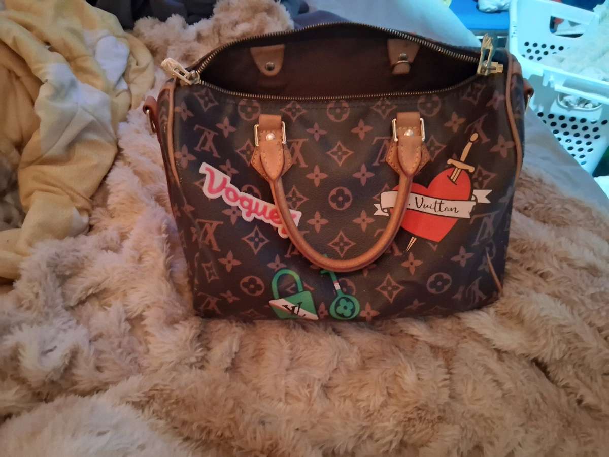 Louis vuitton bag