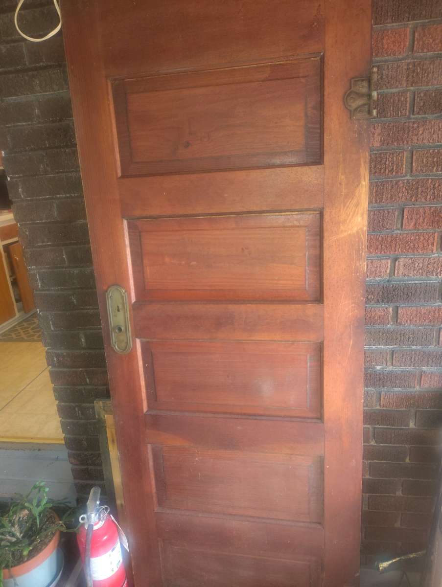 FIVE PANEL ANTIQUE WOODEN DOOR