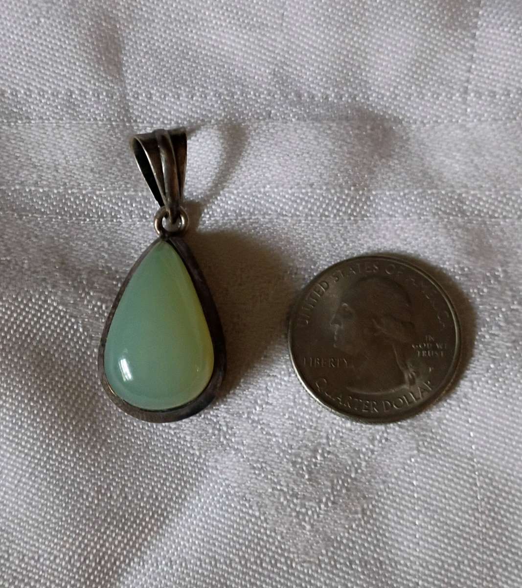 Vintage sterling and jade pendant
