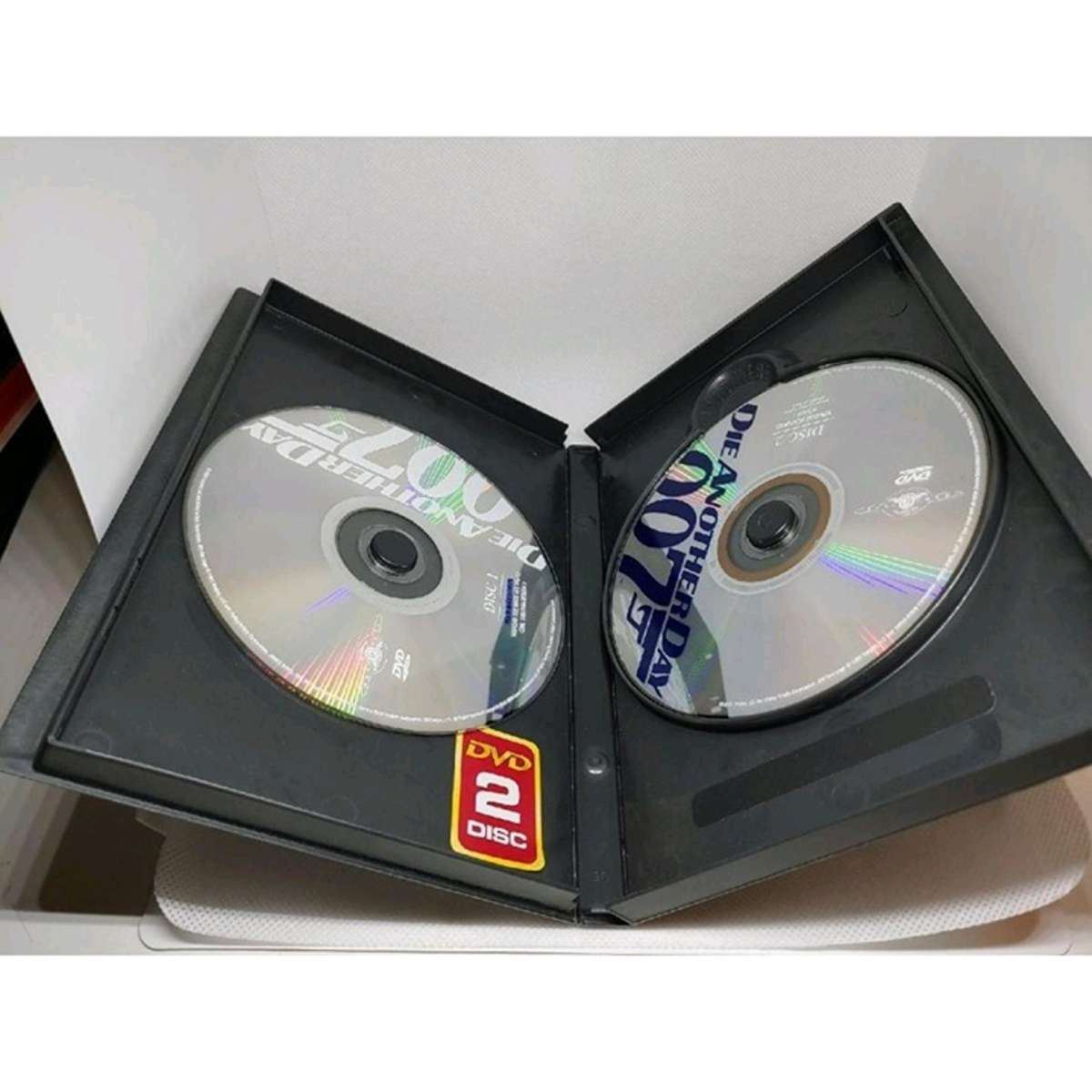 Die Another Day 007 Special Edition  James Bond DVD Set  Hal