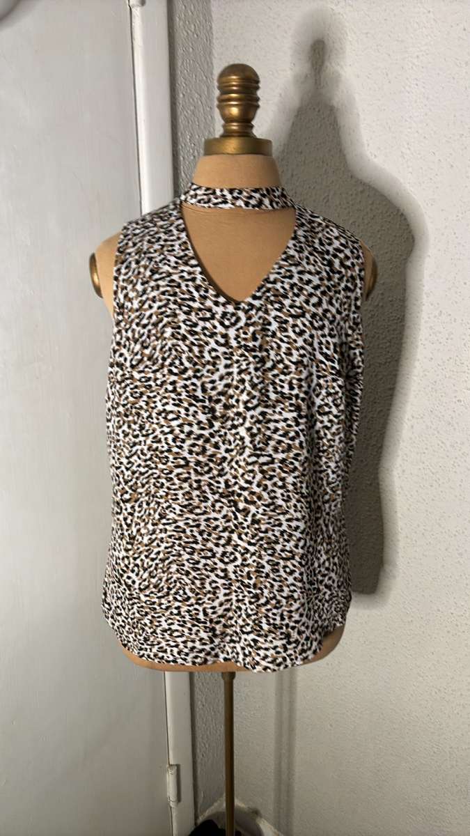 Zac  Rachel Animal Print Sleeveless Neck Strap Shirt Size Sm