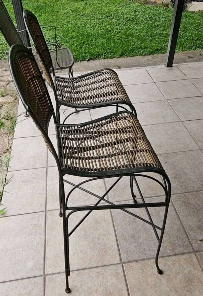 Set of 2 Wicker Bar Stools