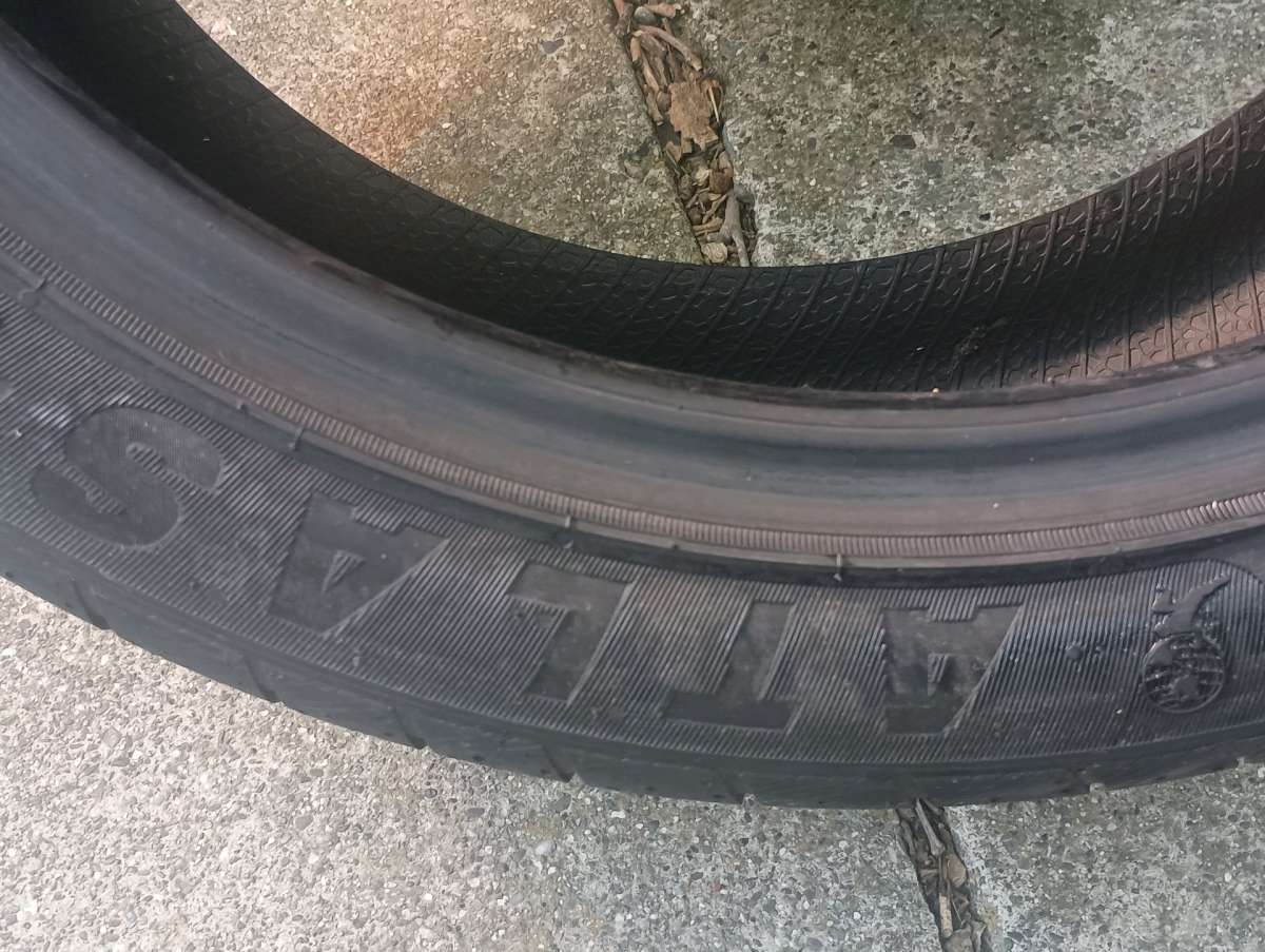 2 TIRES