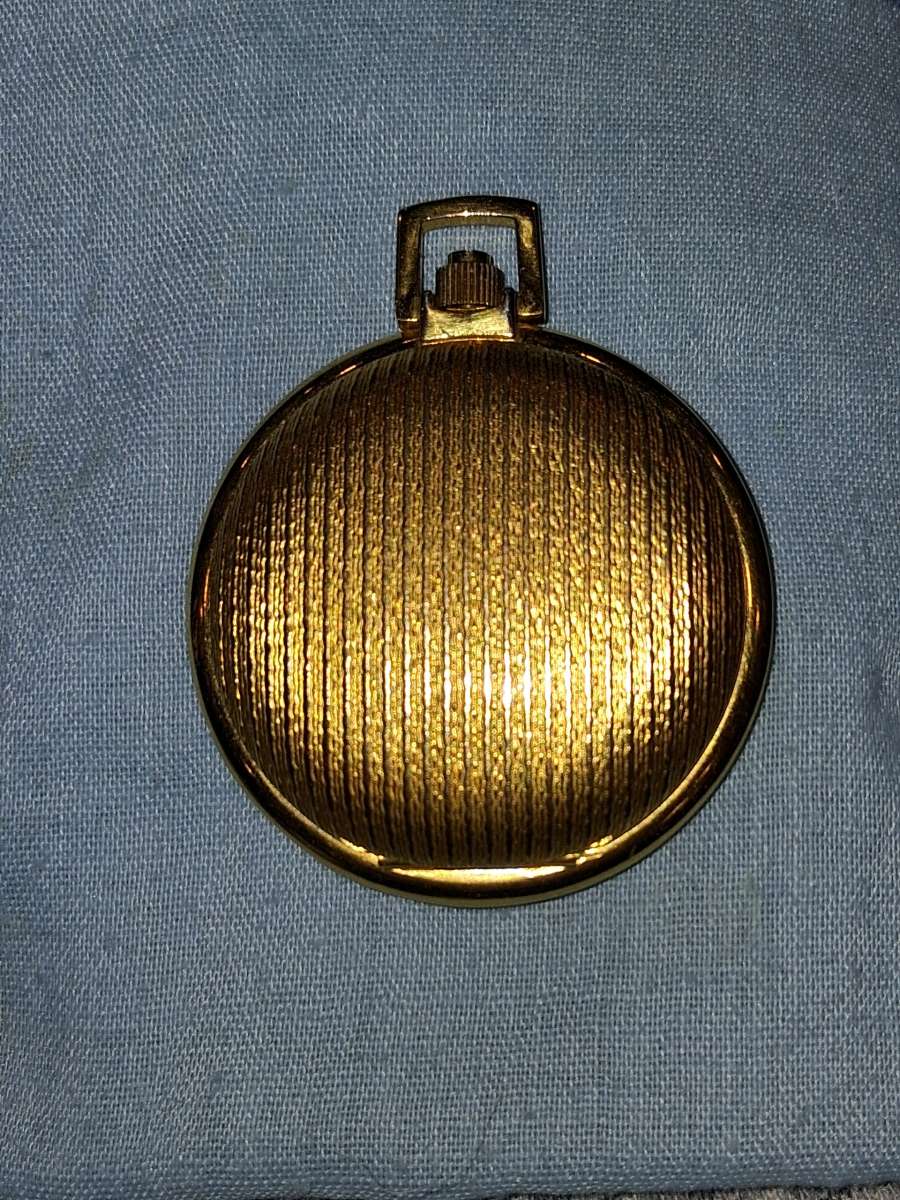 Vintage Swiss 14k gold filled Croton ladies pocket watch 17j