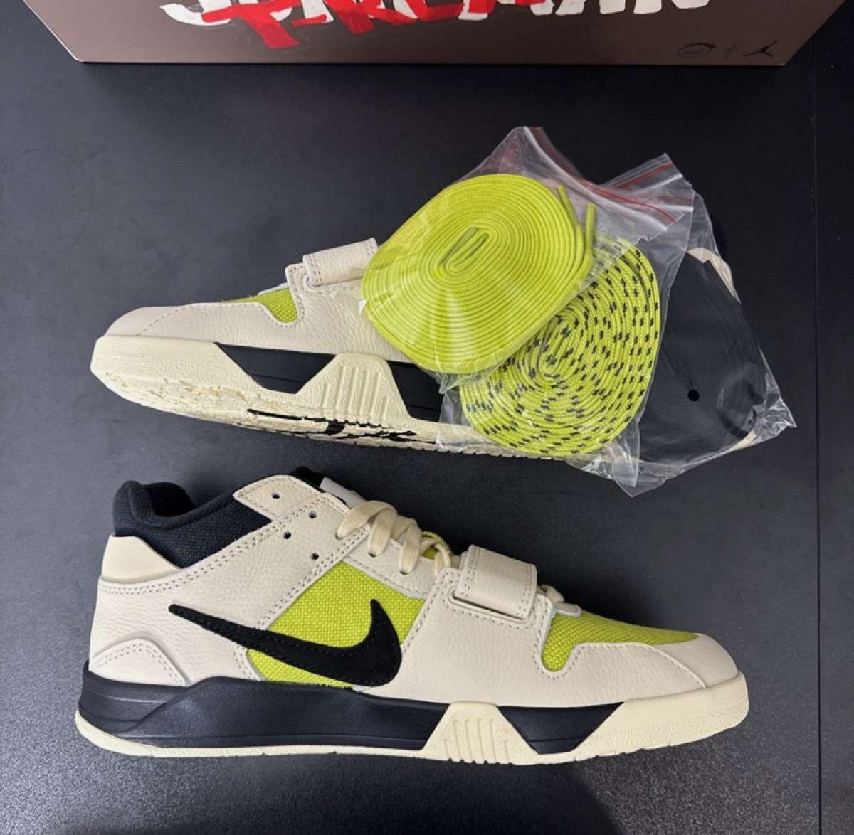 size 9 Nike Jordan air Jumpman Travis Scott edition