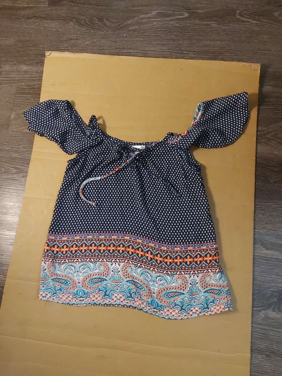 Society Girl Cold Shoulder Front Tie Top Size XS Paisley Pri