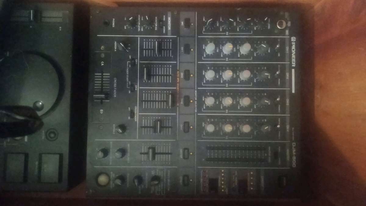 DJ Mixer pioneer DJM Five hundred