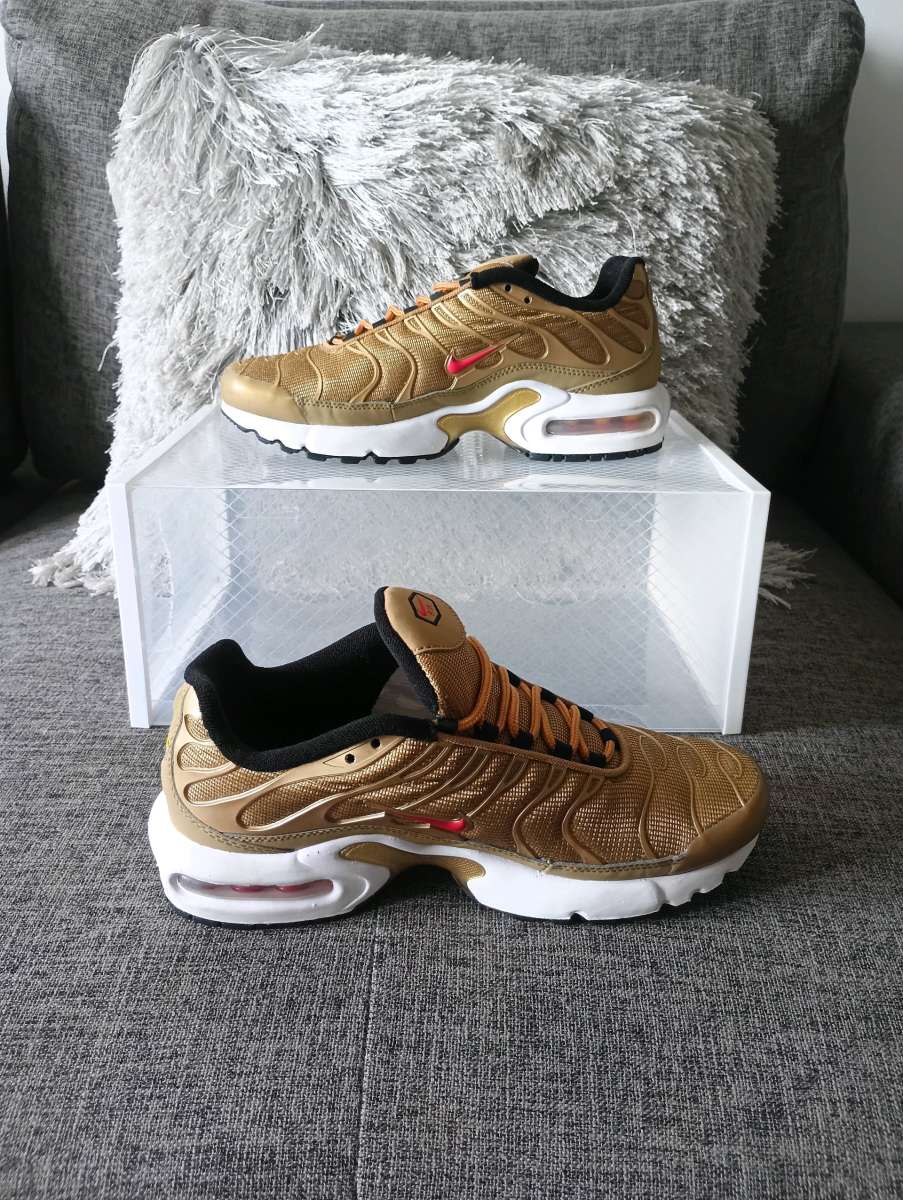 Nike Air Max Plus TN BG Metallic Gold Red Reflective Sz 65y