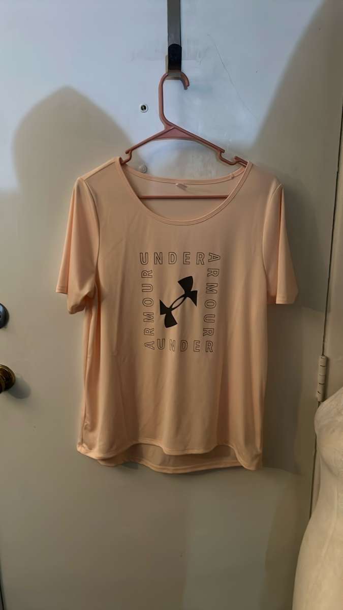 Under Armour Womens Loose Crew Neck UPF Heat Gear Size Large