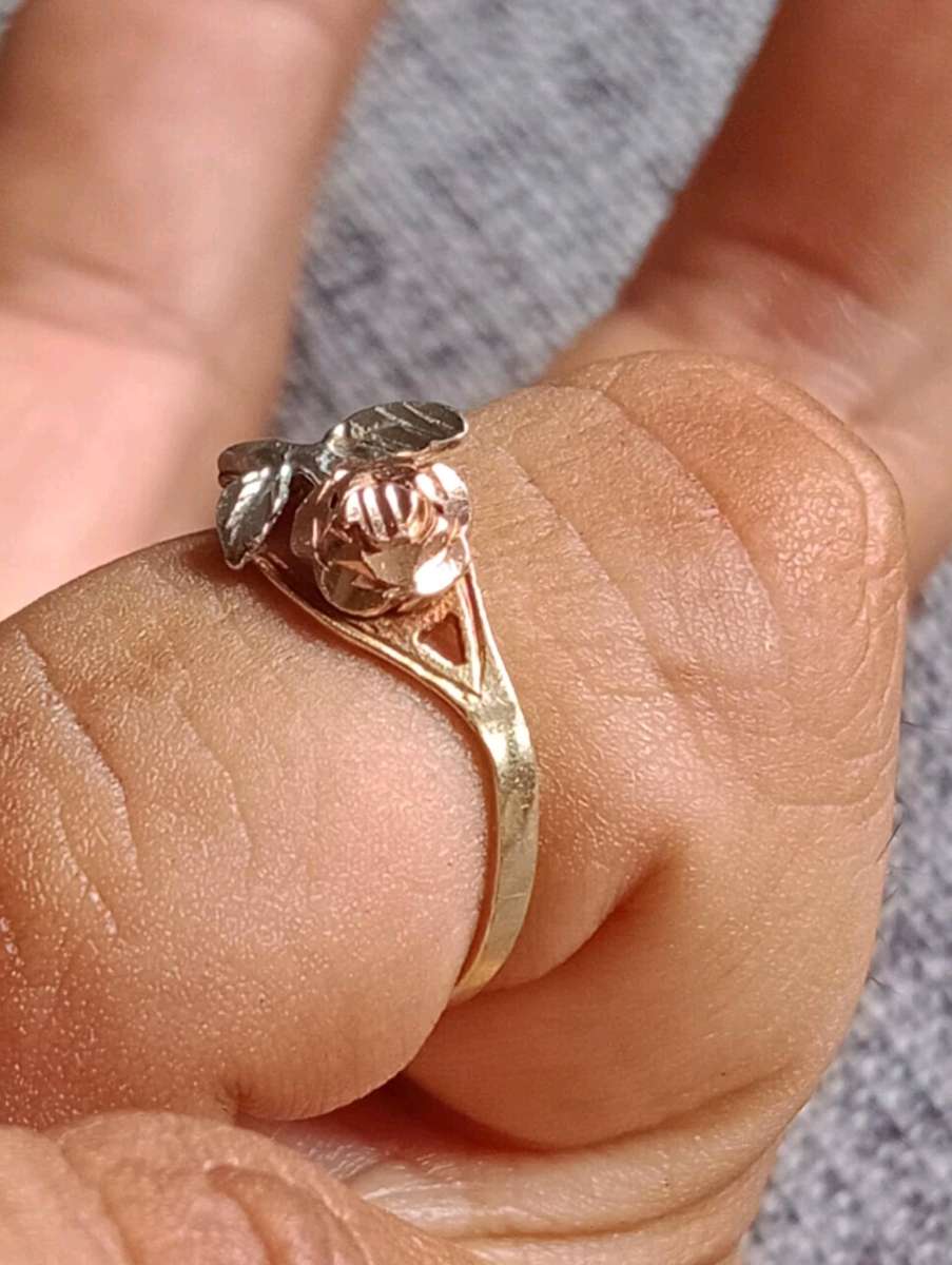 10k Rose Gold ring size 6 for women